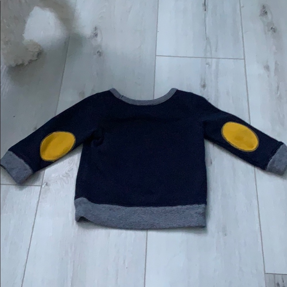 Sweater - Picture 5 of 5
